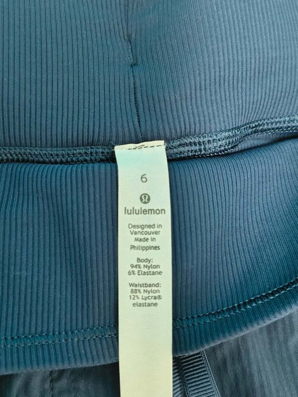 Lululemon Dance Studio Pant Size 6 Navy Blue Mid Rise Cinch Hem Lightweight Crop - Picture 3 of 7